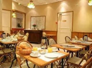 Le Pigalle Hotel 4*