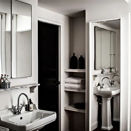Le Pigalle, A Member Of Design
